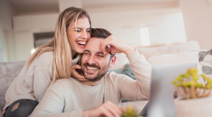 Sedam rečenica koje redovno izgovaraju svi sretni parovi