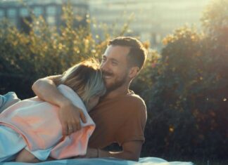 Kiša nežnih poljubaca