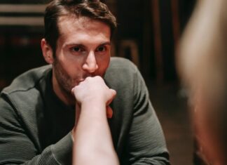 Lice s ožiljkom Lice s ožiljkom - ljubavni vikend romani