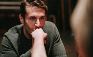 Lice s ožiljkom Lice s ožiljkom - ljubavni vikend romani