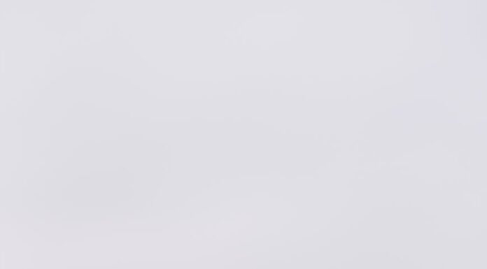 U oblacima U oblacima - ljubavni roman