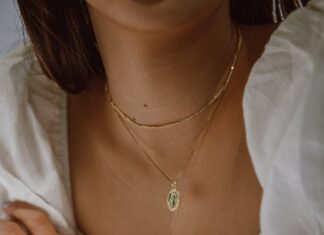 Zakasnela prva bračna noć Zakasnela prva bračna noć