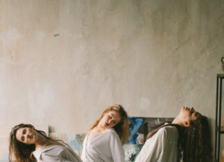 Tri sestre Iva Mili - Tri sestre - kratki ljubić, čitaj odmah