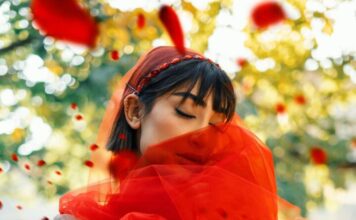 S druge strane snova S onu stranu snova - Ljubić