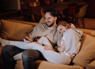 Između požude i ljubavi Izmedju požude i ljubavi