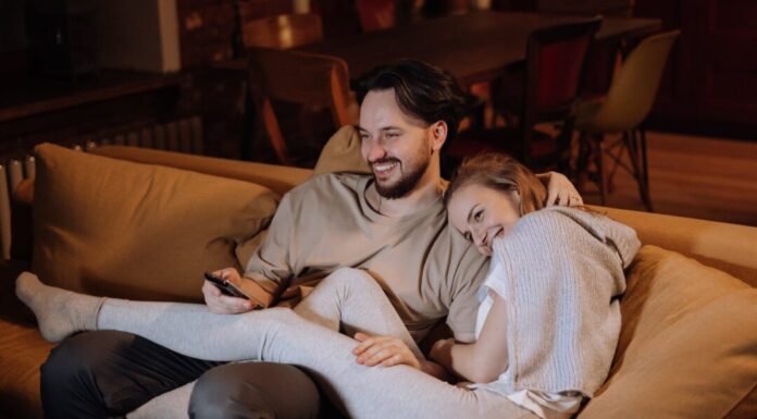 Između požude i ljubavi Izmedju požude i ljubavi