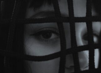 Iznad svega Iznad svega - ljubavni roman za čitanje online