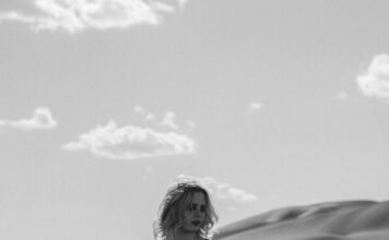 Mesec nad pustinjom Mesec nad pustinjom - ljubići online