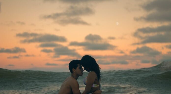 Otvori vrata pravom 🎁 Otvori vrata pravom - ljubavni vikend roman