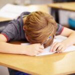 Roditelji dečaka A. ponovo su pozvani u školu. Po ko zna koji put. Razlog je uvek isti.