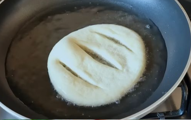 Ako Imate 1 Jaje, Brašno I Mlijeko Pripremite Ove Ukusne Lepinice Veoma Mekane I Veoma Dobre