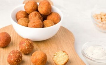 Slane grickalice sa sirom i sjemenkama: Idealni zalogaji za plažu