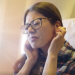 Stjuardesa otkrila TRIKOVE koji vam mogu pomoći da se rešite osećaja “ZAPUŠENIH” UŠIJU TOKOM LETA