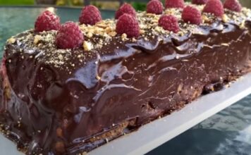 Torta Sa Malinama i Plazmom Za 15 Minuta: Ukusna, Jednostavna i Brza