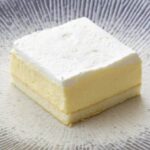 Ljeto ne može proći bez ledenih kocki: Ovaj kolač osvaja generacije