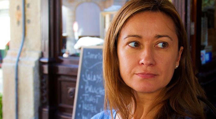 “Nije se sramota razvesti, sramota je trpiti poniženja” – 8 savjeta razvedene žene “Nije se sramota razvesti, sramota je trpiti poniženja” – 8 savjeta razvedene žene