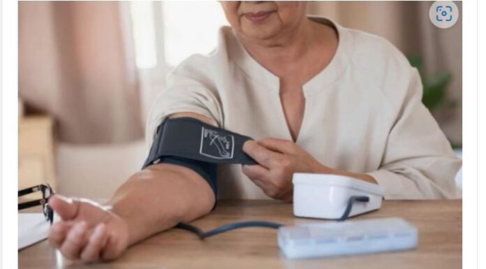 Postoji razlika između 30 i 60 godina: doktor vam pokazuje grafikon normalnog krvnog pritiska koji odgovara vašim godinama Postoji razlika između 30 i 60 godina: doktor vam pokazuje grafikon normalnog krvnog pritiska koji odgovara vašim godinama