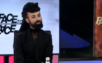 Sevdalinka je dozvoljena svima koji znaju! Govorim u ime istine koju Božo Vrećo ne govori Sevdalinka je dozvoljena svima koji znaju! Govorim u ime istine koju Božo Vrećo ne govori