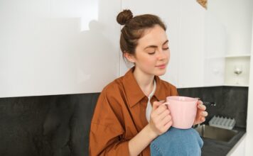 Škodi li kafa na prazan želudac? Škodi li kafa na prazan želudac?