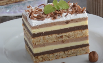 Čokoladni kolač sa 3 vrste čokolade – Posebno ukusan recept. Čokoladni kolač sa 3 vrste čokolade - Posebno ukusan recept.