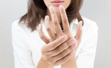 DA LI VAM TRNU RUKE ILI PRSTI? Evo na šta vas upozorava ovaj simptom: Obratite pažnju dok nije kanso DA LI VAM TRNU RUKE ILI PRSTI? Evo na šta vas upozorava ovaj simptom: Obratite pažnju dok nije kanso