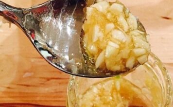 DAR OD BOGA-MED, ORASI, SIRĆE, BIJELI LUK LIJEČE SKORO SVE: Pogledajte koliko je zdrava ova čudotvorna kombinacija… DAR OD BOGA-MED, ORASI, SIRĆE, BIJELI LUK LIJEČE SKORO SVE: Pogledajte koliko je zdrava ova čudotvorna kombinacija…