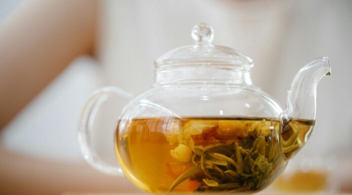 Dva čaja koja pomažu kod masne jetre, a rijetko ih pijemo Dva čaja koja pomažu kod masne jetre, a rijetko ih pijemo