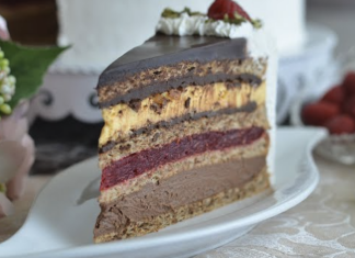 Fantazija torta – Pravi je hit i najtraženija poslastica koju su svi probali Fantazija torta - Pravi je hit i najtraženija poslastica koju su svi probali