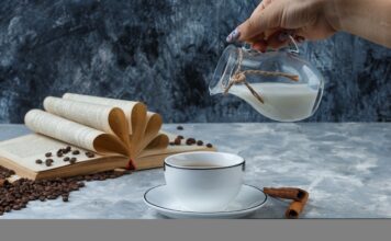 Je li loše za zdravlje dodavati mlijeko u kafu? Je li loše za zdravlje dodavati mlijeko u kafu?