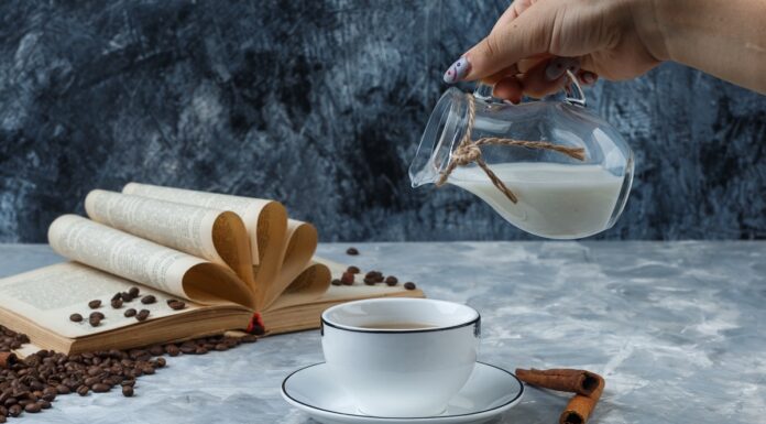 Je li loše za zdravlje dodavati mlijeko u kafu? Je li loše za zdravlje dodavati mlijeko u kafu?