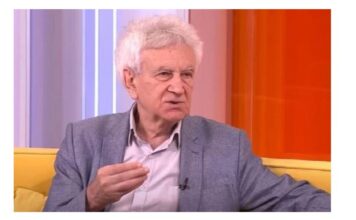 “Jedite ovo svakog dana i sprečite bolesti”: Unosom 1 namirnice creva će raditi kao sat – tvrdi dr Matić “Jedite ovo svakog dana i sprečite bolesti”: Unosom 1 namirnice creva će raditi kao sat – tvrdi dr Matić