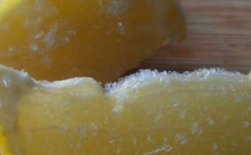 Koristeći smrznuti limun recite zbogom dijabetesu, tumoru i prekomjernoj težini! EVO KAKO GA KORISTITI… Koristeći Smrznuti Limun Recite Zbogom Dijabetesu, Tumoru IPrekomjernoj Težini! EVO KAKO GA KORISTITI…