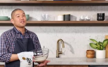 Nikada vam više neće presesti obrok zbog lošeg spremanja: Japanski kuvar otkrio najbolju tehniku za kuvanje pirinča Nikada vam više neće presesti obrok zbog lošeg spremanja: Japanski kuvar otkrio najbolju tehniku za kuvanje pirinča