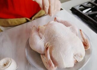 OVAJ DIO PILETA NIKAD NEMOJTE DA JEDETE, ČIST JE OTROV: SadržI najviše PARAZITA I BAKTERIJA, a svi ga obožavaju OVAJ DIO PILETA NIKAD NEMOJTE DA JEDETE, ČIST JE OTROV: SadržI najviše PARAZITA I BAKTERIJA, a svi ga obožavaju