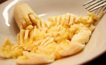 OVE ZIME NEĆETE NI ZAKAŠLJATI: Izgnječite Bananu I Dodajte Joj OVA 2 Sastojka OVE ZIME NEĆETE NI ZAKAŠLJATI: Izgnječite Bananu I Dodajte Joj OVA 2 Sastojka