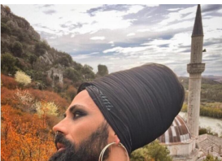 Ovo je Božo Vrećo bez brade i duge kose: EVO KAKO JE IZGLEDAO DOK NIJE POČEO OBLAČITI HALJINE (FOTO) Ovo je Božo Vrećo bez brade i duge kose: EVO KAKO JE IZGLEDAO DOK NIJE POČEO OBLAČITI HALJINE (FOTO)