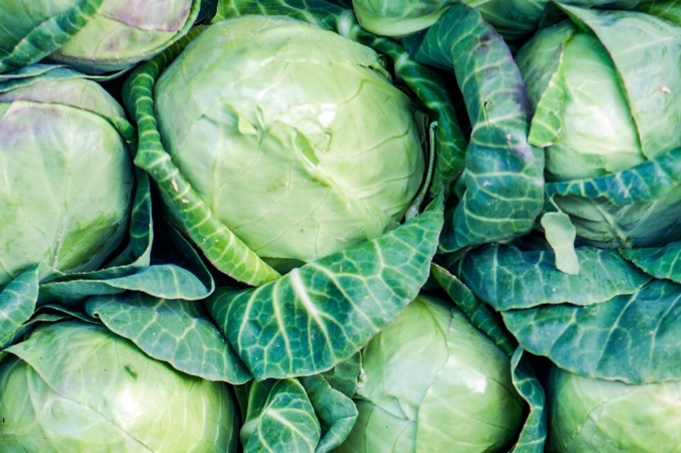 POTOPILA JE LIST KUPUSA U VRELU VODU I STAVILA NA GRUDI: Riješila je problem koji muči mnoge POTOPILA JE LIST KUPUSA U VRELU VODU I STAVILA NA GRUDI: Riješila je problem koji muči mnoge