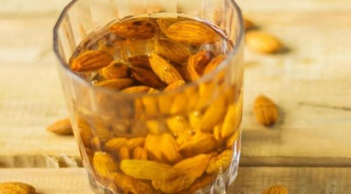 POTOPITE BADEME U ČAŠU VODE – OSTAT ĆETE U ČUDU: Napominjemo da je napitak izuzetno jak POTOPITE BADEME U ČAŠU VODE – OSTAT ĆETE U ČUDU: Napominjemo da je napitak izuzetno jak