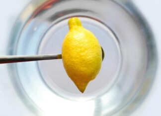 Pročišćavanje u tri dana: Detoks koji revitalizira tijelo i oblikuje stomak Pročišćavanje u tri dana: Detoks koji revitalizira tijelo i oblikuje stomak