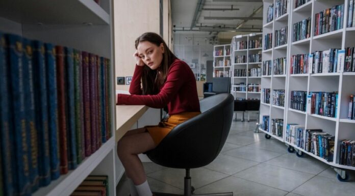 Prvi koraci u pripremi za pubertet: Otvoreni razgovori o prvoj menstruaciji Prvi koraci u pripremi za pubertet: Otvoreni razgovori o prvoj menstruaciji