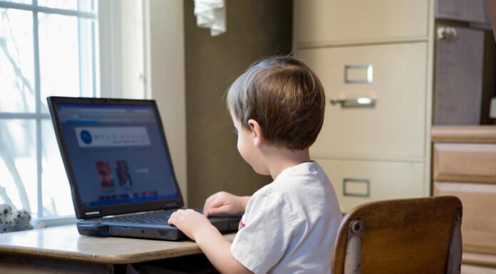 Roditelji više vjeruju ChatGPT-u za zdravstvene savjete nego doktorima Roditelji više vjeruju ChatGPT-u za zdravstvene savjete nego doktorima