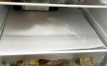 STAVILA JE PAPIR ZA PEČENJE NA ZADNJU POLICU U FRIZIDERU: Kad vidite rezultat odmah ćete uraditi isto STAVILA JE PAPIR ZA PEČENJE NA ZADNJU POLICU U FRIZIDERU: Kad vidite rezultat odmah ćete uraditi isto