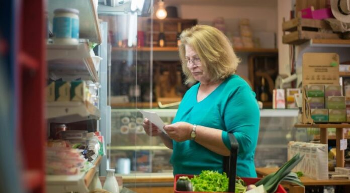 Stručnjaci za sigurnost hrane otkrivaju: Koje namirnice nikako ne biste trebali kupiti u trgovinama Stručnjaci za sigurnost hrane otkrivaju: Koje namirnice nikako ne biste trebali kupiti u trgovinama