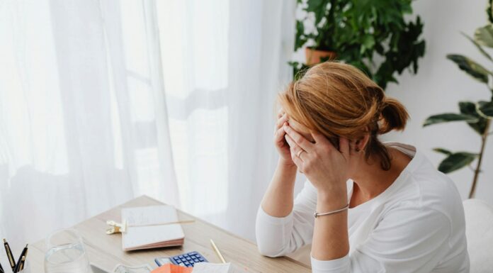 Tiha prijetnja: Ovi simptomi ukazuju da je vaša glavobolja ozbiljniji problem! Tiha prijetnja: Ovi simptomi ukazuju da je vaša glavobolja ozbiljniji problem!