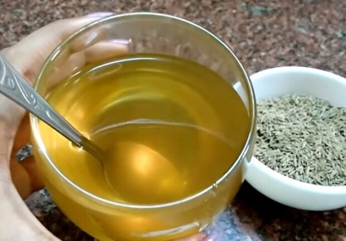 UJUTRO ČIM SE PROBUDITE, UMJESTO KAFE POPIJTE OVAJ NAPITAK: Čisti tijelo od toksina i jača imunitet UJUTRO ČIM SE PROBUDITE, UMJESTO KAFE POPIJTE OVAJ NAPITAK: Čisti tijelo od toksina i jača imunitet