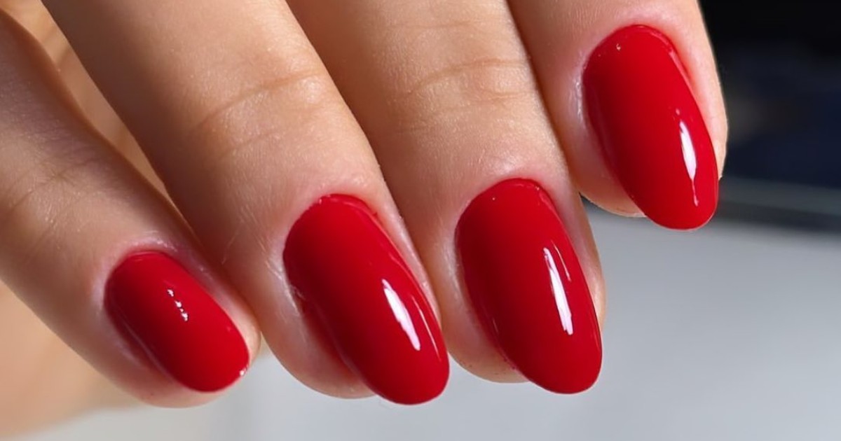 Brazilski manikir: Tehnika koja garantuje savršeno nalakirane nokte bez mrlja Brazilski manikir: Tehnika koja garantuje savršeno nalakirane nokte bez mrlja