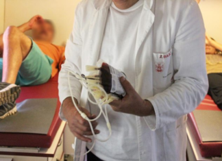 OVI SIMPTOMI UKAZUJU NA ZGRUŠENU KRV U TIJELU: Posle nje slijedi SRČANI I MOŽDANI UDAR ne slutite ukakvoj ste OPASNOSTI OVI SIMPTOMI UKAZUJU NA ZGRUŠENU KRV U TIJELU: Posle nje slijedi SRČANI I MOŽDANI UDAR ne slutite ukakvoj ste OPASNOSTI