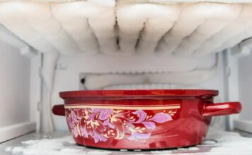 Ovim premažite frižider i više nikada nećete videti naslage leda u njemu Ovim premažite frižider i više nikada nećete videti naslage leda u njemu