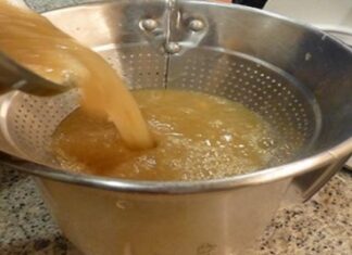 Prije spavanja uvijek stavi ALU F0LIJU ISP0D KREVETA: Kad čujete ZAŠT0 – uradićete TO ODMAH VEČERAS! Prije spavanja uvijek stavi ALU F0LIJU ISP0D KREVETA: Kad čujete ZAŠT0 – uradićete TO ODMAH VEČERAS!