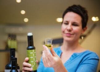 Da li je zaista dobra ideja piti maslinovo ulje? Da li je zaista dobra ideja piti maslinovo ulje?